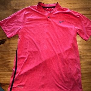 NIKE X TIGER WOODS PERFORMANCE HENLEY SIZE MEDIUM